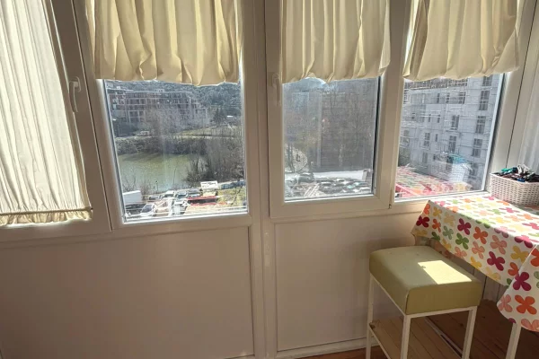 Appartamento in affitto a Tirana 3+1, Arredato