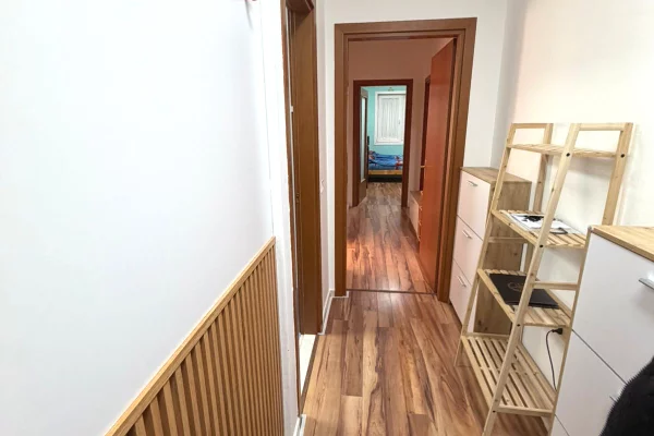 Appartamento in affitto a Tirana 3+1, Arredato