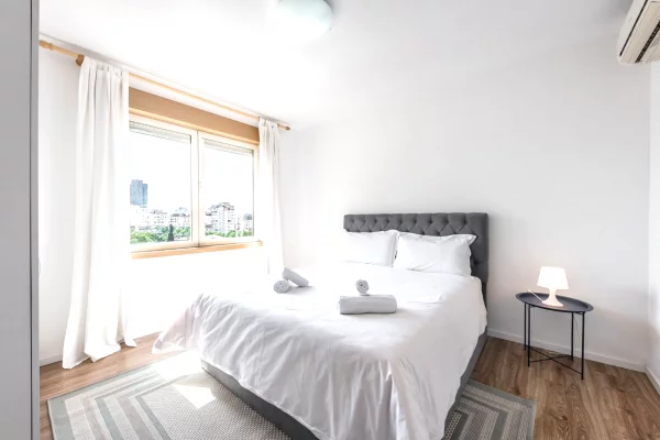 Shtepi me qera Apartament ne Tirane, 2+1, Mobilimi E mobiluar, Pagesa 1,500  Euro.