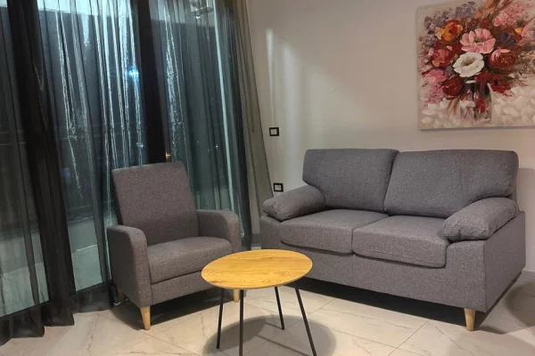 Shtepi me qera 1+1 ne Tirane - 450 Euro