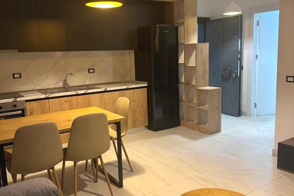 Shtepi me qera Apartament ne Tirane, 1+1, Mobilimi E mobiluar, Pagesa 450  Euro.