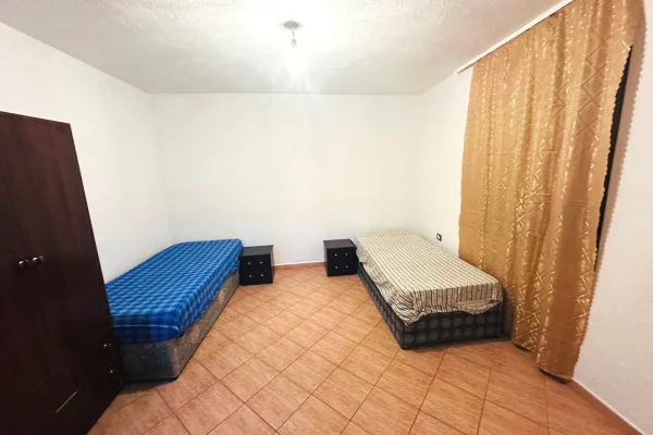 Shtepi me qera Apartament ne Tirane, 1+1, Mobilimi E mobiluar, Pagesa 35,000  Leke.