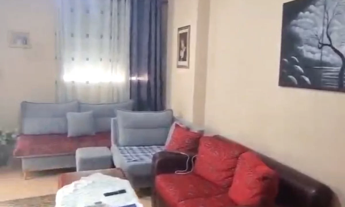 Shtepi me qera Apartament ne Tirane, 2+1, Mobilimi E mobiluar, Pagesa 198,000  Euro.