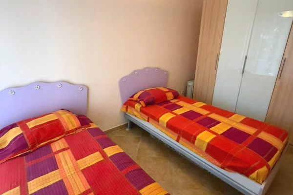 Shtepi me qera Apartament ne Tirane, 2+1, Mobilimi E mobiluar, Pagesa 750  Euro.