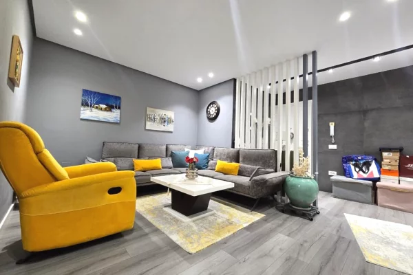 Shtepi ne shitje 2+1 ne Tirane - 22,900,000 Leke