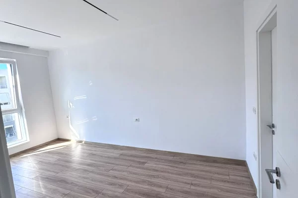 ZYRE/ APARTAMENT ME QIRA 2+1+2 – KOMUNA E PARISIT 