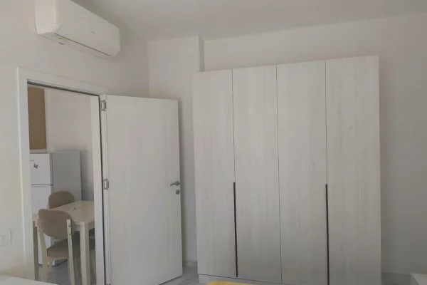 Shtepi me qera Apartament ne Tirane, 1+1, Mobilimi E mobiluar, Pagesa 500  Euro.