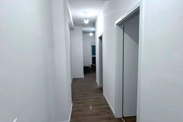 Shtepi me qera Apartament ne Tirane, 1+1, Mobilimi E mobiluar, Pagesa 35,000  Leke.