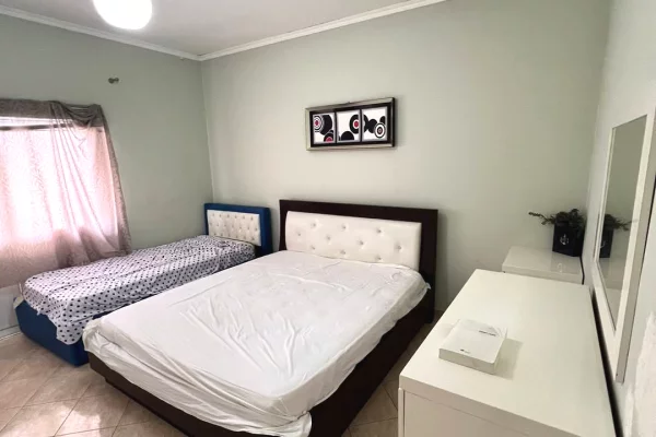 Shtepi me qera Apartament ne Tirane, 2+1, Mobilimi E mobiluar, Pagesa 450  Euro.