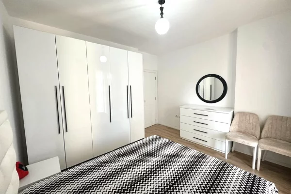 Appartamento in affitto a Tirana 2+1, Arredato