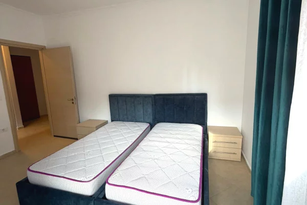 Shtepi me qera Apartament ne Tirane, 2+1, Mobilimi E mobiluar, Pagesa 800  Euro.
