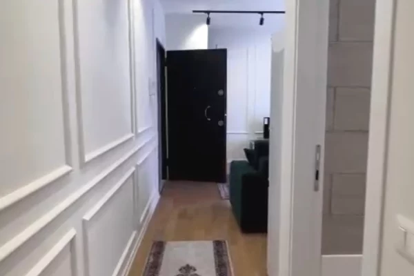 Shtepi me qera Apartament ne Tirane, 1+1, Mobilimi E mobiluar, Pagesa 550  Euro.