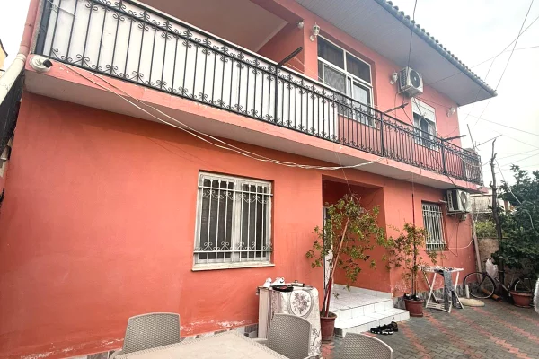 Shtepi me qera 2+1 ne Tirane - 50,000 Leke