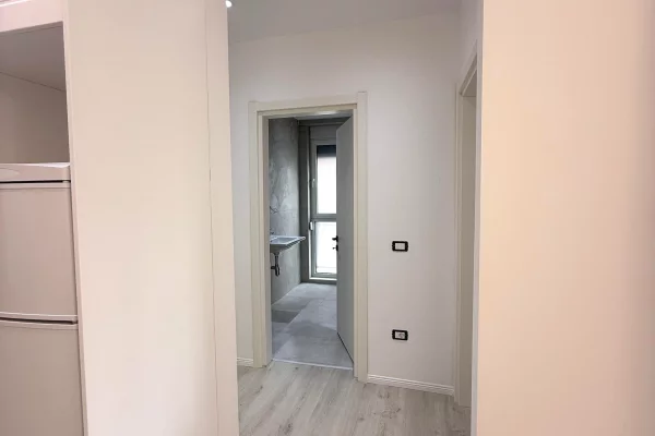 Appartamento in affitto a Tirana 2+1, Arredato