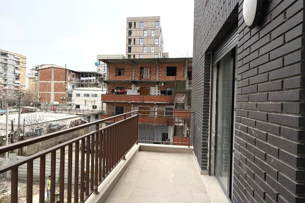 Appartamento in affitto a Tirana 2+1, Arredato