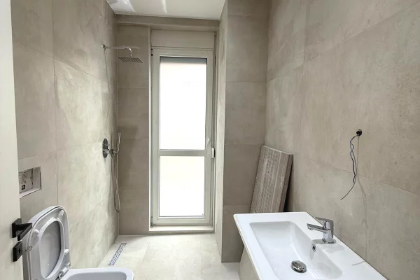 Appartamento in affitto a Tirana 2+1, Arredato