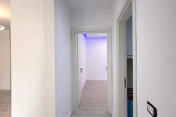 Appartamento in affitto a Tirana 2+1, Arredato