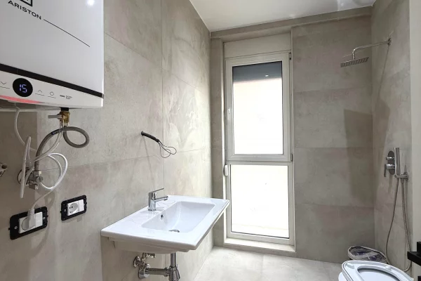 Appartamento in affitto a Tirana 2+1, Arredato