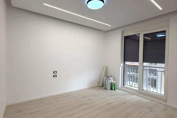 Appartamento in affitto a Tirana 2+1, Arredato