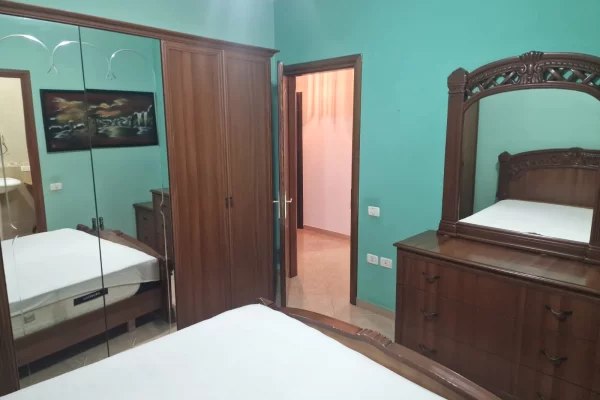 Shtepi me qera Apartament ne Tirane, 2+1, Mobilimi E mobiluar, Pagesa 45,000  Leke.