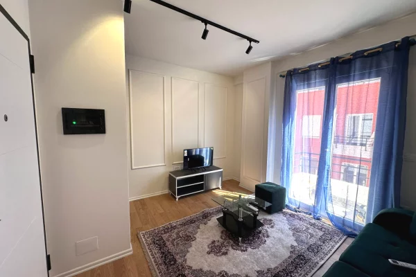 Shtepi me qera Apartament ne Tirane, 1+1, Mobilimi E mobiluar, Pagesa 500  Euro.