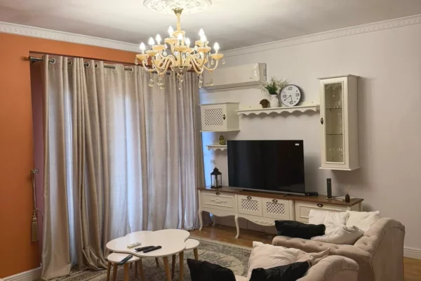 Casa in affitto 2+1 a Tirana - 75,000 Leke
