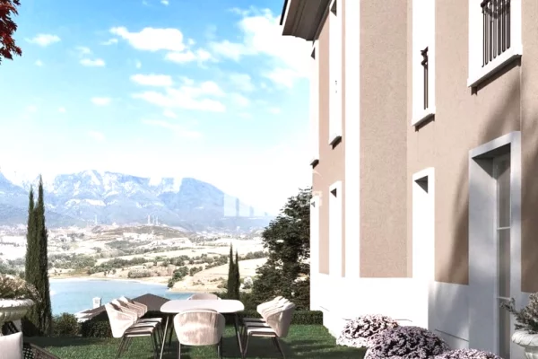 Luxury villas for sale in Tirana 4+1, Furnished