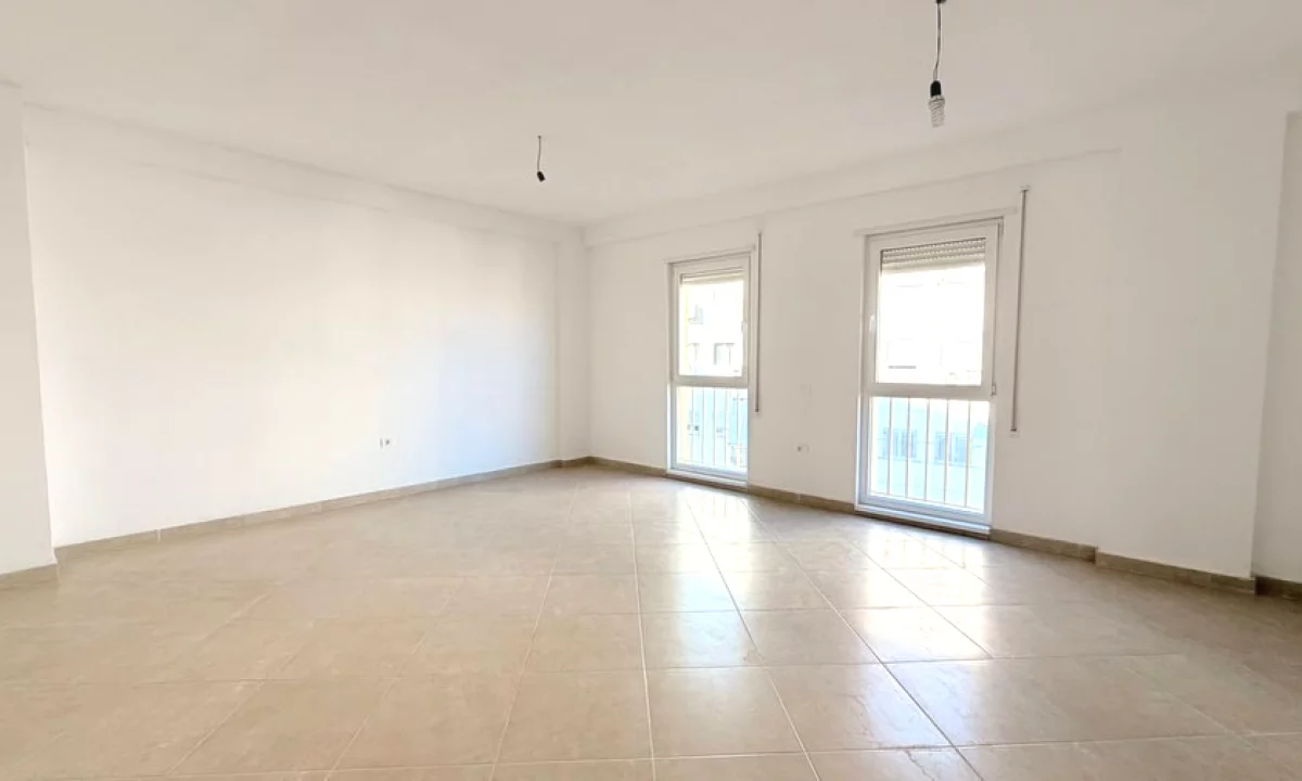 Apartment for sale in Tirana 2+1, Emty