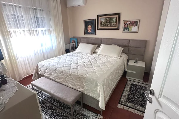 JEPET ME QIRA APARTAMENT 1+1 - PORCELAN, XHAMIA XHURA