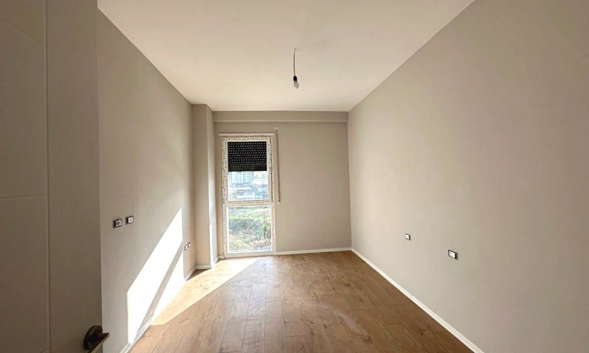 Apartment for rent in Tirana 2+1, Emty