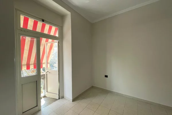 JEPET ME QERA APARTAMENT PER ZYRE 2+1 – SHALLVARE