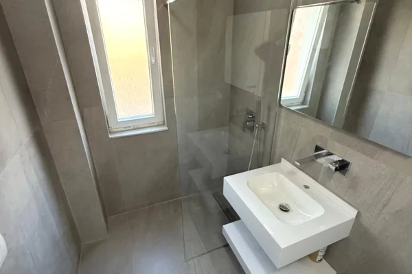 Apartment for sale in Tirana 1+1, Furnished