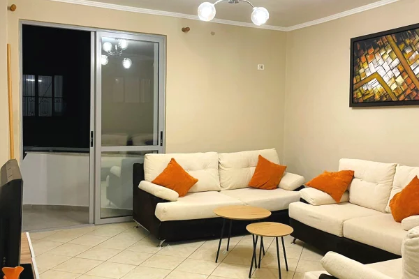 Appartamento in affitto a Tirana 1+1, Arredato