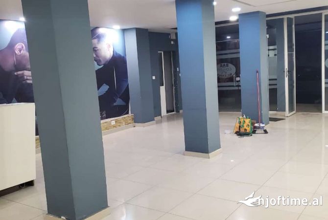 Ambient biznesi ne shitje 2+1 ne Tirane - 230,000 Euro