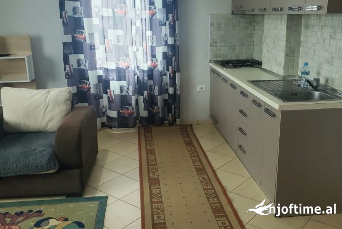 Shtepi me qera 1+1 ne Tirane - 280 Euro