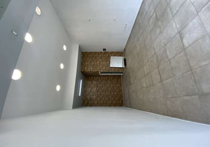 Ambient biznesi me qera 1+1 ne Tirane - 450 Euro