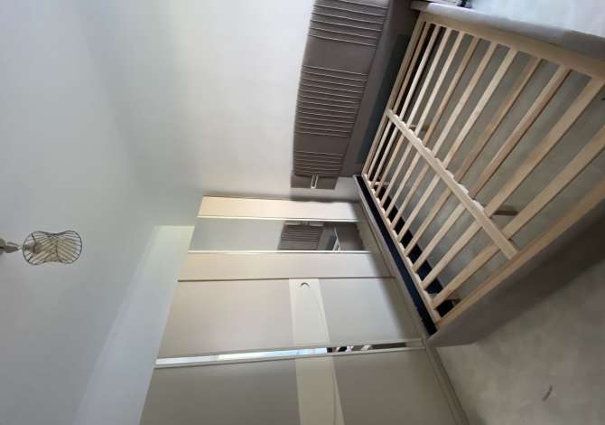 Shtepi me qera 2+1 ne Tirane - 550 Euro