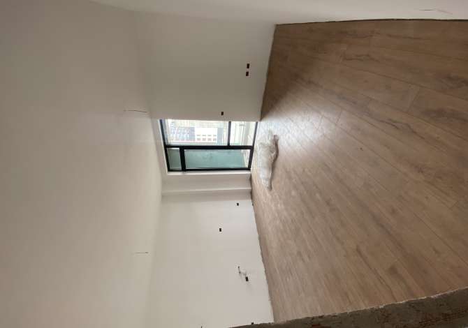 Shtepi ne shitje 3+1 ne Tirane - 215,000 Euro