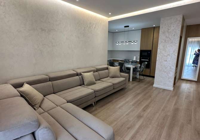 Casa in affitto 2+1 a Tirana - 1,000 Euro