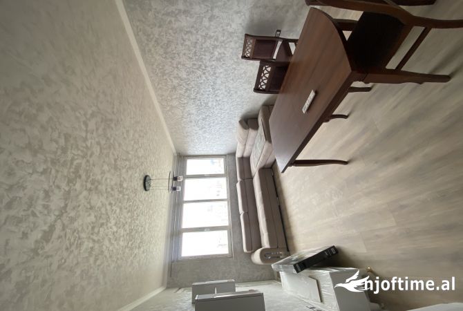 Shtepi me qera 2+1 ne Tirane - 550 Euro