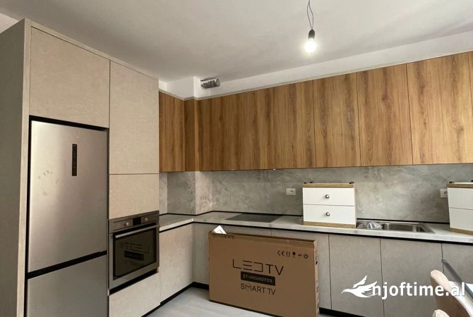 Shtepi me qera 2+1 ne Tirane - 650 Euro