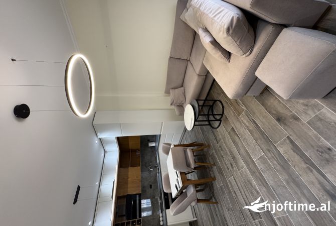 Shtepi me qera 1+1 ne Tirane - 800 Euro