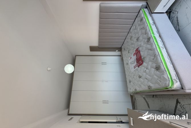 Shtepi me qera Apartament ne Tirane, 2+1, Mobilimi E mobiluar, Pagesa 550  Euro.