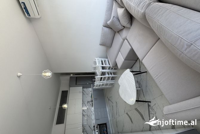 Shtepi me qera Apartament ne Tirane, 2+1, Mobilimi E mobiluar, Pagesa 550  Euro.