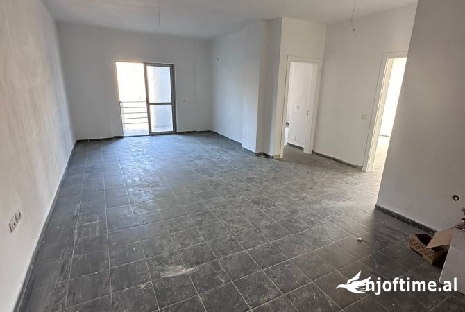 Shtepi ne shitje 2+1 ne Durres - 75,000 Euro