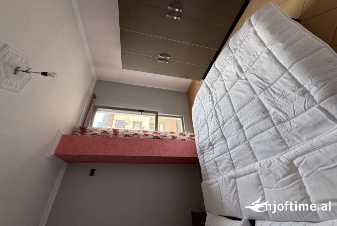 Shtepi ne shitje Apartament ne Tirane, 2+1, Mobilimi E mobiluar, Pagesa 115,000  Euro.