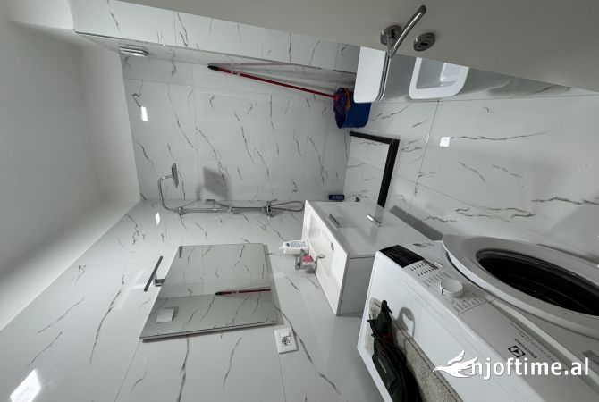 Shtepi me qera Apartament ne Tirane, 2+1, Mobilimi E mobiluar, Pagesa 500  Euro.
