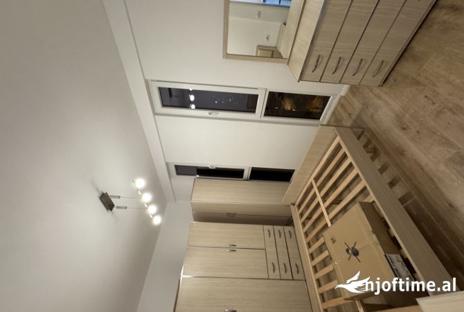 Shtepi me qera Apartament ne Tirane, 1+1, Mobilimi E mobiluar, Pagesa 50,000  Leke.