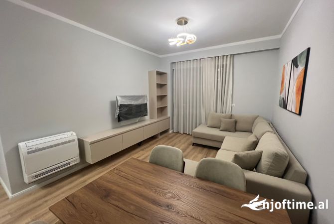 Shtepi me qera 2+1 ne Tirane - 650 Euro