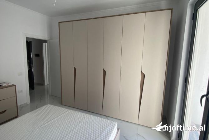 Shtepi me qera 1+1 ne Tirane - 450 Euro